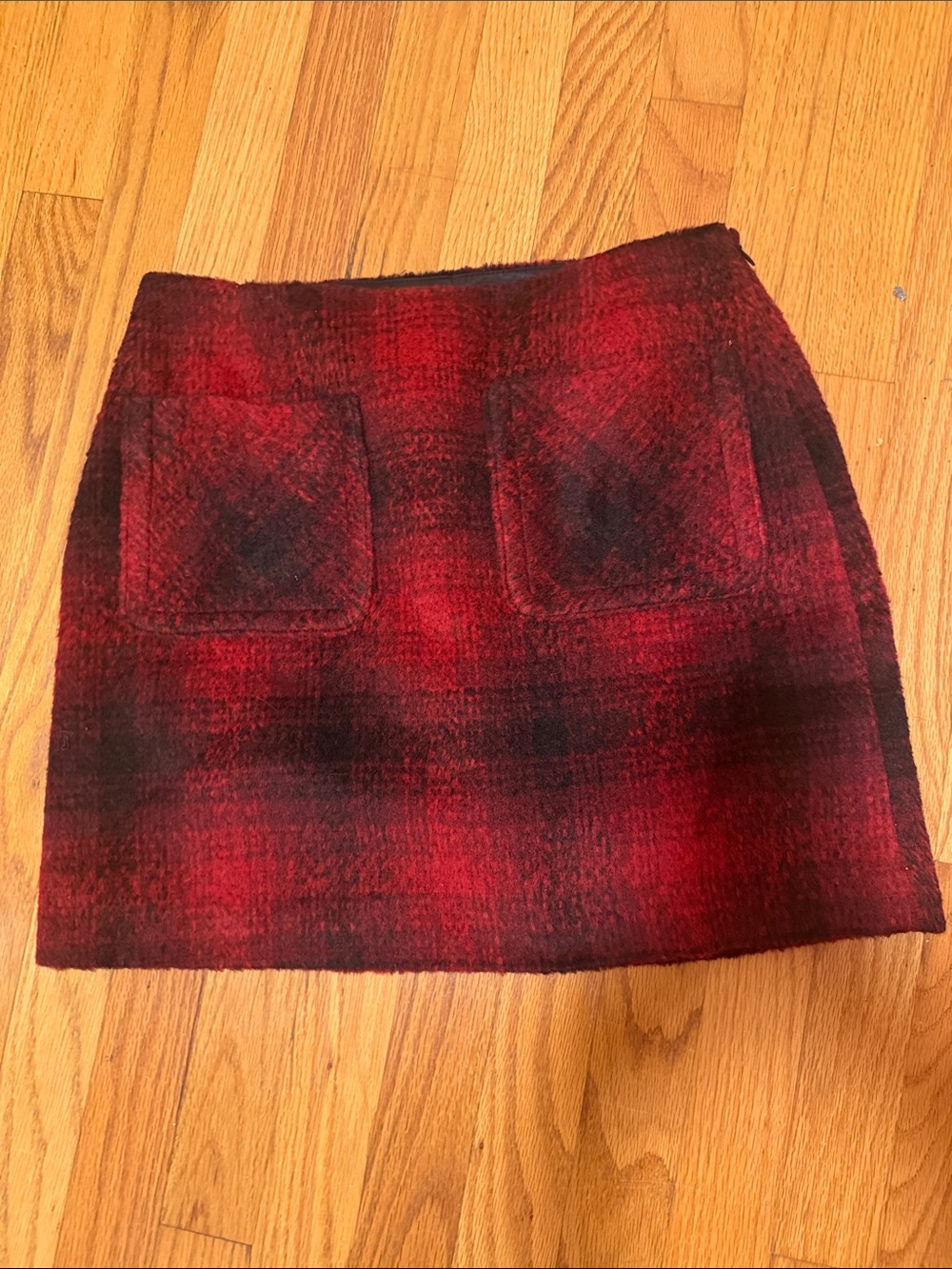 Banana Republic Red and Black Plaid Mini Skirt size 4